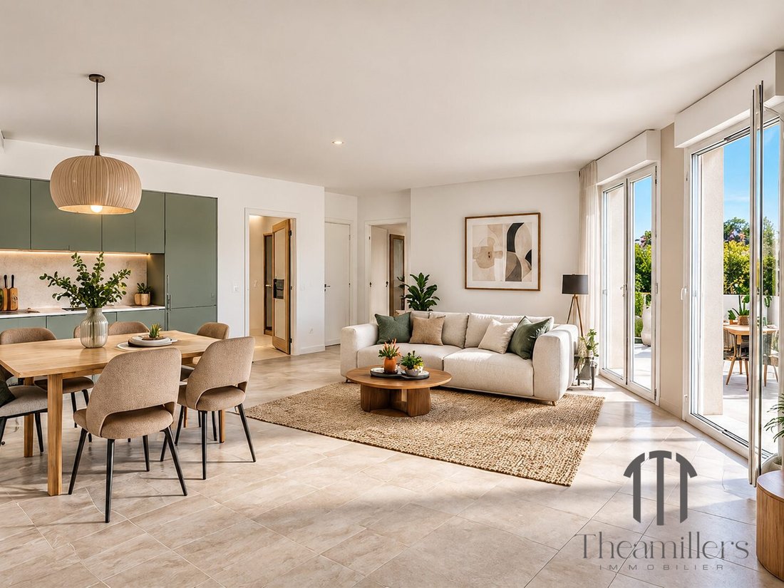 Apartment in Vieille Chapelle, 8e Arrondissement, Marseille 2 - 18973006