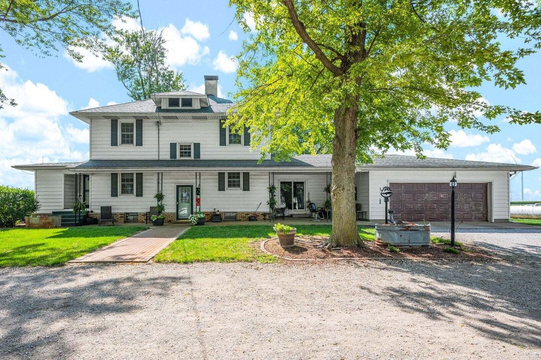 House in Clinton, Illinois, United States 2 - 18973442