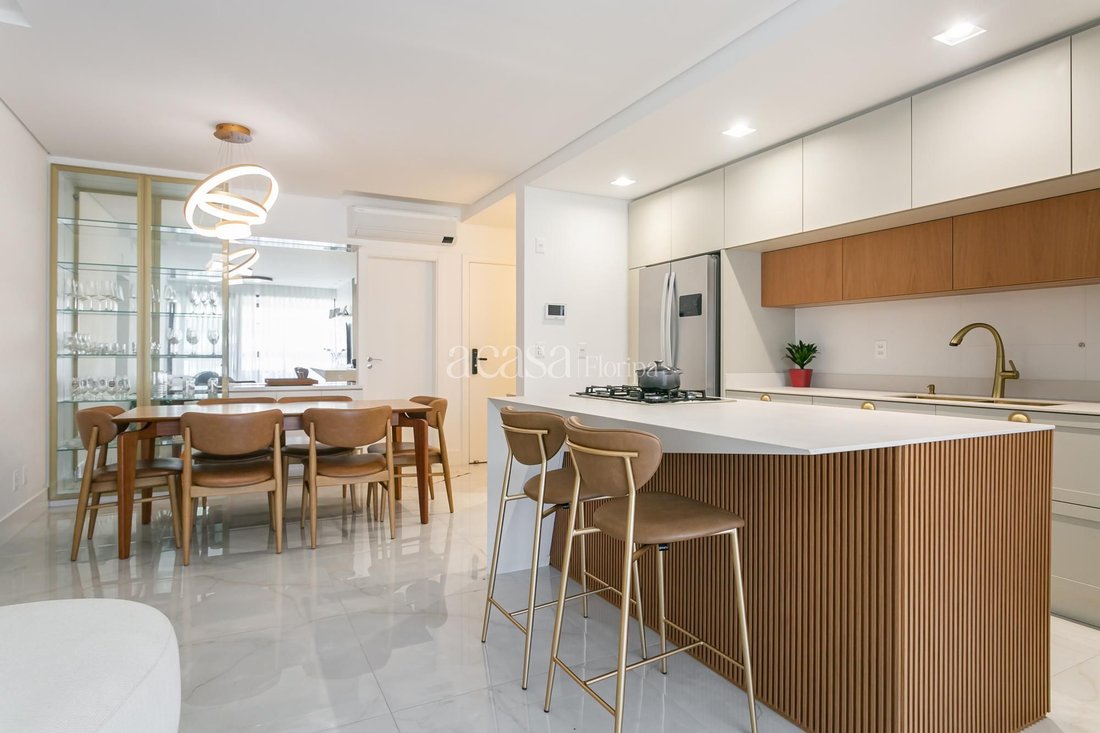 Apartment in Florianópolis, State of Santa Catarina, Brazil 1 - 18971536