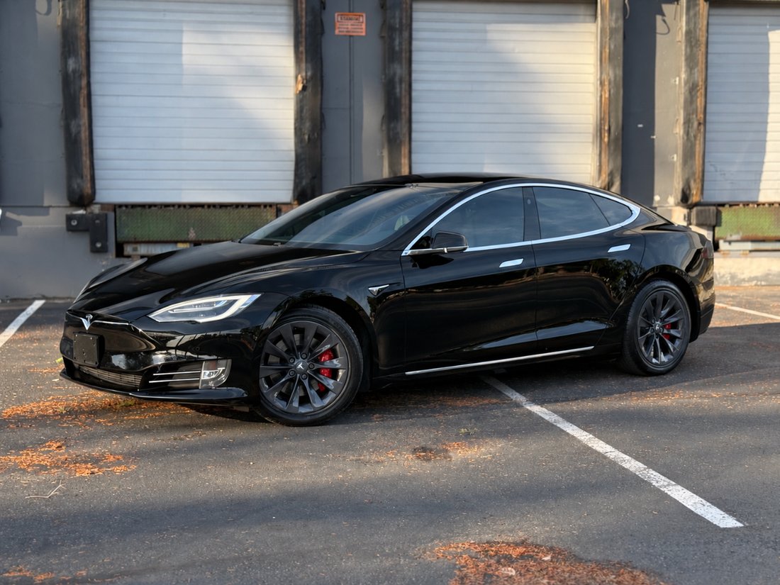 Coupe in Kent, WA, United States 3 - 18980604