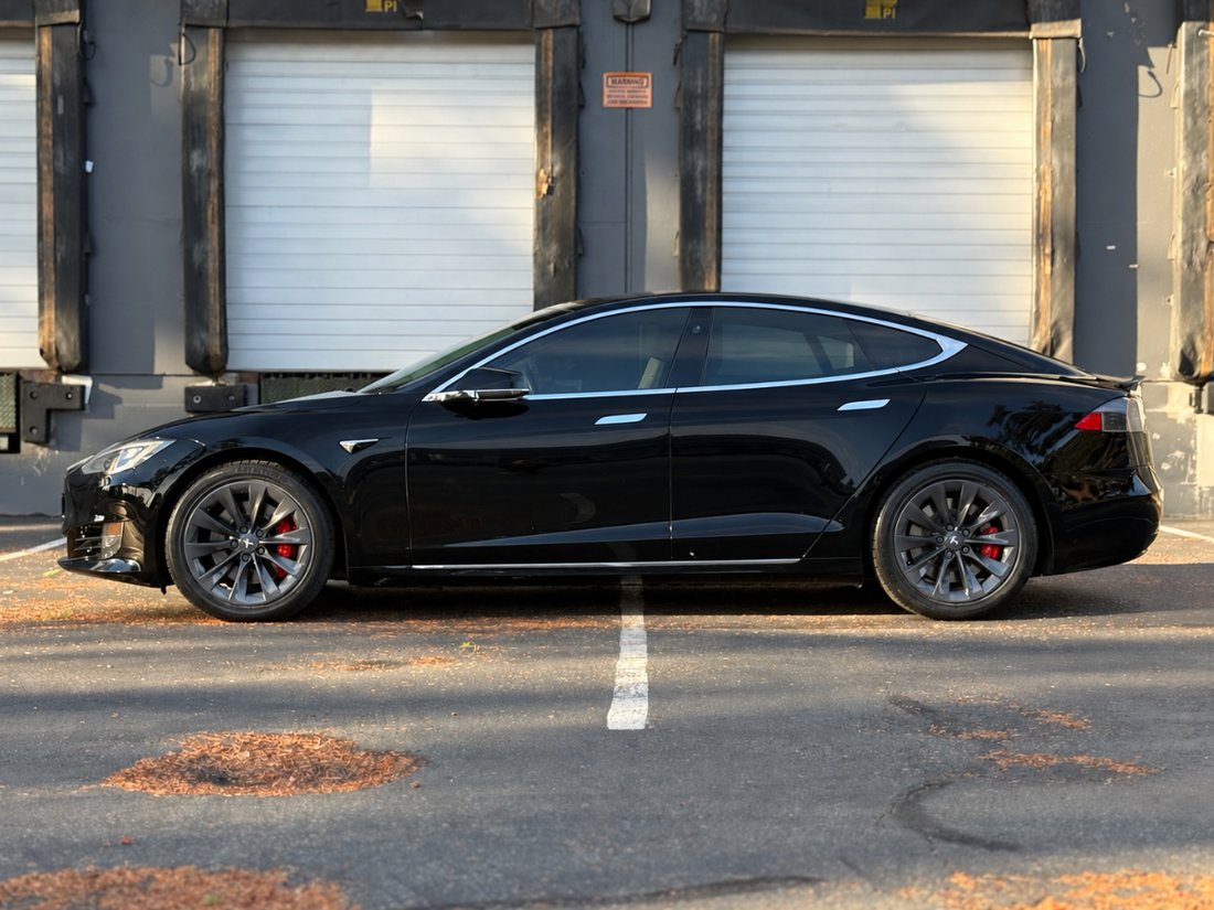 Coupe in Kent, WA, United States 4 - 18980604