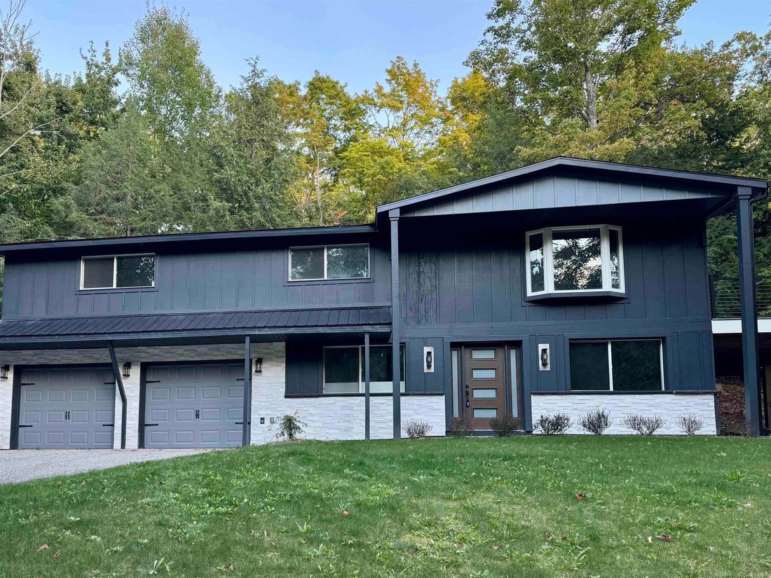 House in Wequetonsing, Michigan, United States 1 - 18979027