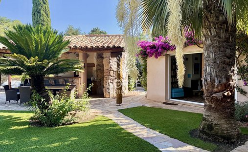 House in Lecci, Corsica, France 1