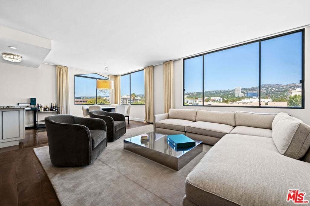 Condo in Beverly Hills, California, United States 1 - 18968633