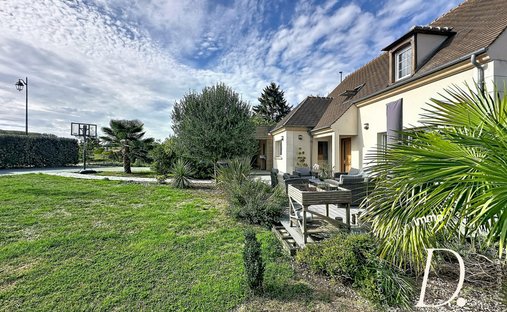 House in Vexin-sur-Epte, Normandy, France 1