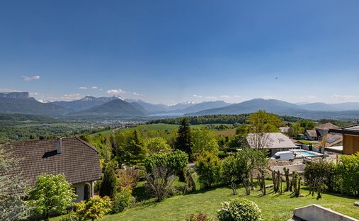 Villa in Annecy, Auvergne-Rhône-Alpes, France 1