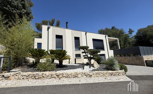Casa en La Gazelle, Nimes, Francia 1