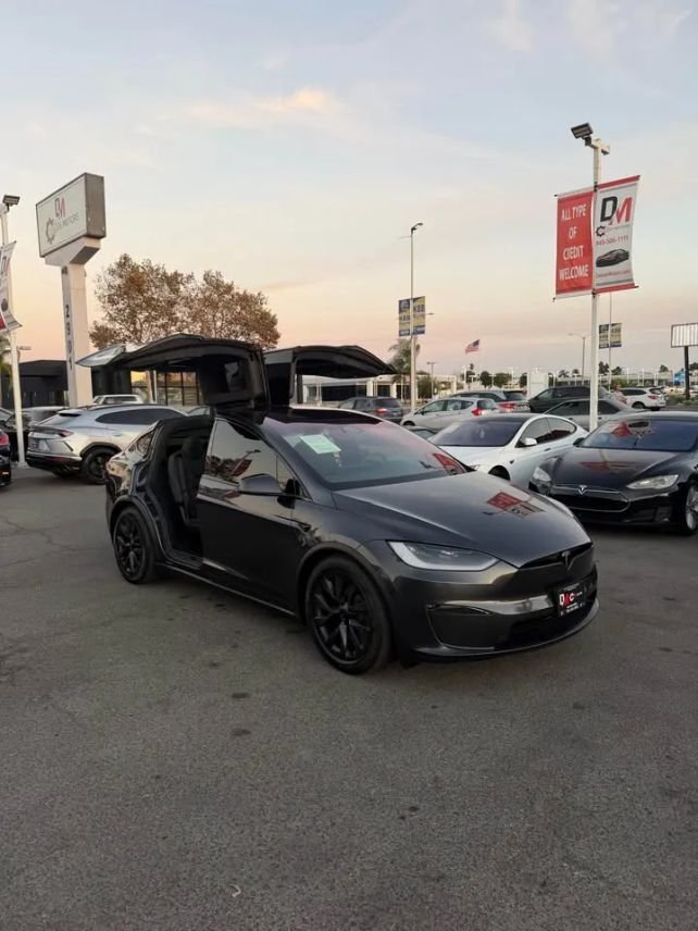 Suv in Costa Mesa, CA, United States 5 - 18979748