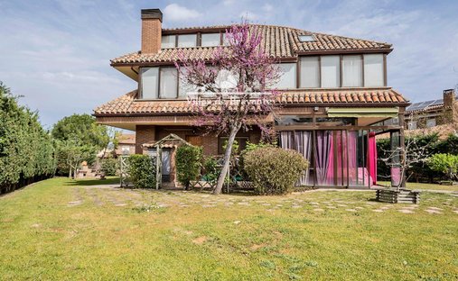 Chalet in Las Rozas de Madrid, Comunidad de Madrid, Spain 1