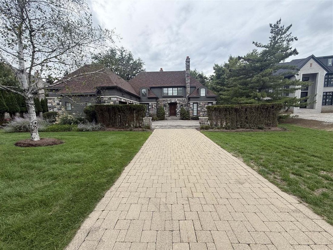 Condo in Bloomfield Hills, Michigan, United States 1 - 18970143