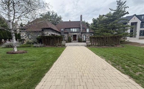 Condo in Bloomfield Hills, Michigan, United States 1