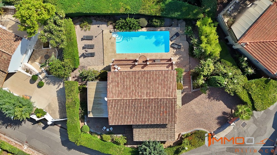 Villa in Théoule-sur-Mer, Provence-Alpes-Côte d'Azur, France 4 - 18973035