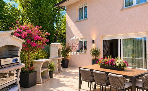Haus in Collonges-sous-Salève, Auvergne-Rhone-Alpen, Frankreich 1