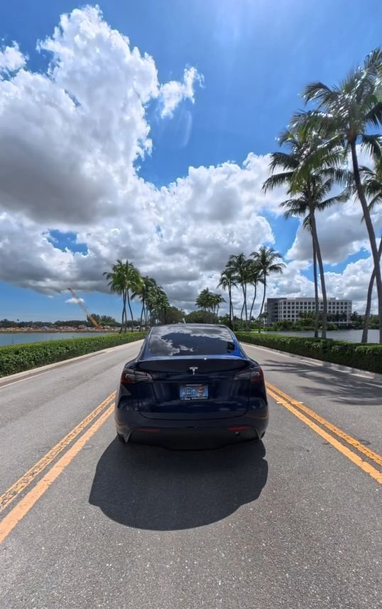 Suv in Miami, FL, United States 5 - 18971951