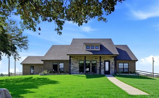 House in Alvord, Texas, United States 1