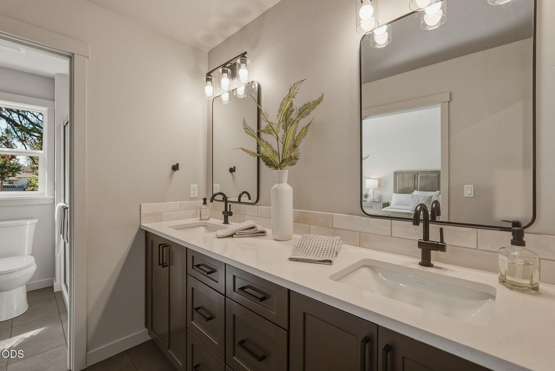 Townhouse in Bend, Oregon, United States 5 - 18964632