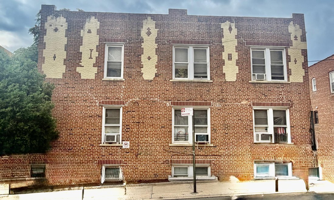 House in New York, New York, United States 3 - 18971534