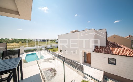 House in Vrsi, Zadar County, Croatia 1
