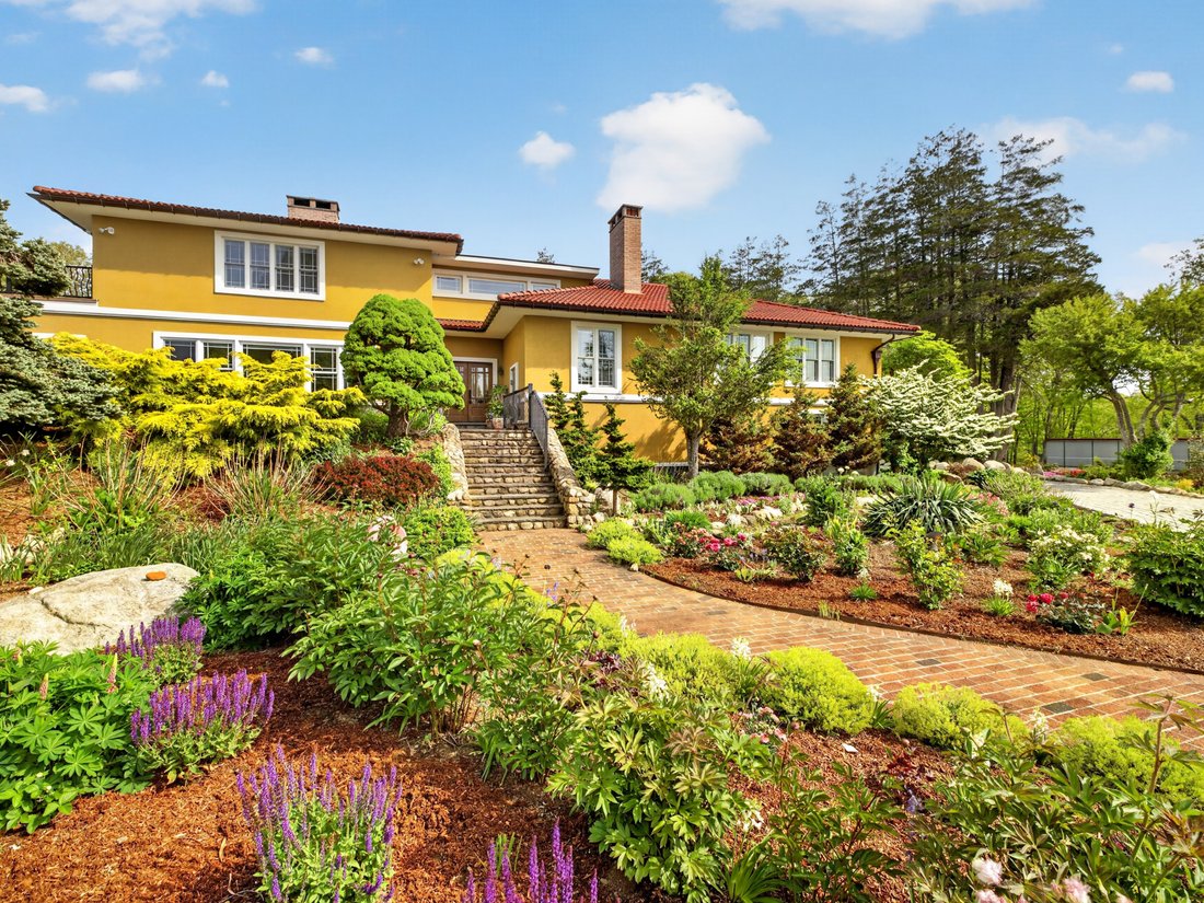 House in Westerly, Rhode Island, United States 4 - 18977136