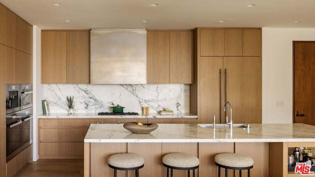 Condo in Los Angeles, California, United States 2 - 18977389