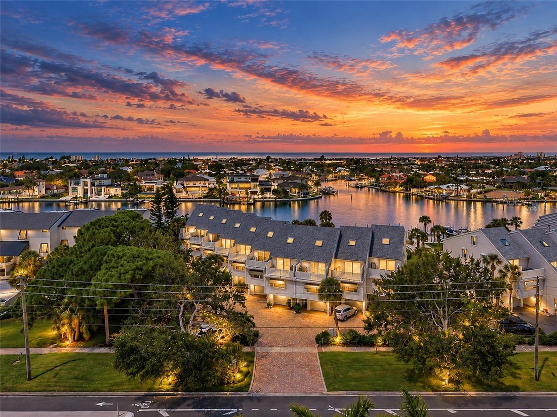 Condo in St. Petersburg, Florida, United States 1 - 18969714