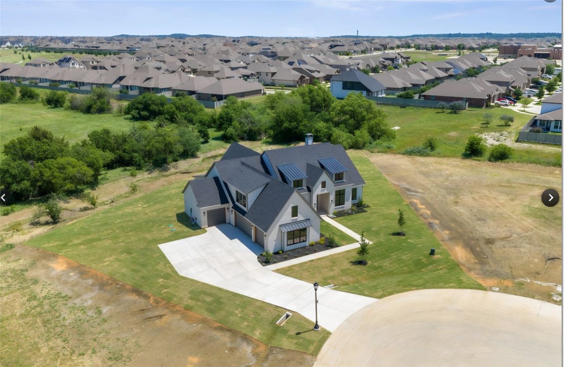House in Lantana, Texas, United States 4 - 18969661