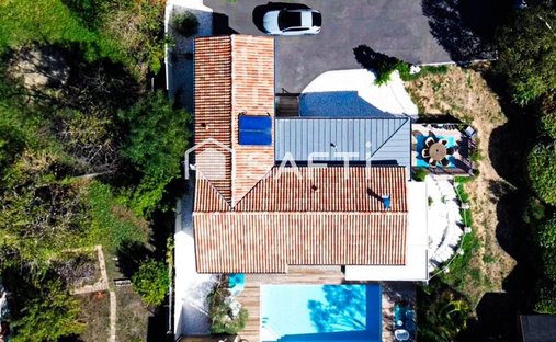 House in Saint Ausone-Saint Martin-Saint Gelais, Angoulême, France 1