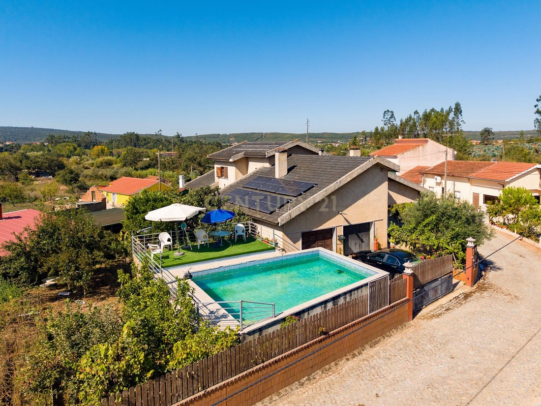 Villa in Aguda, Leiria District, Portugal 1 - 18979285