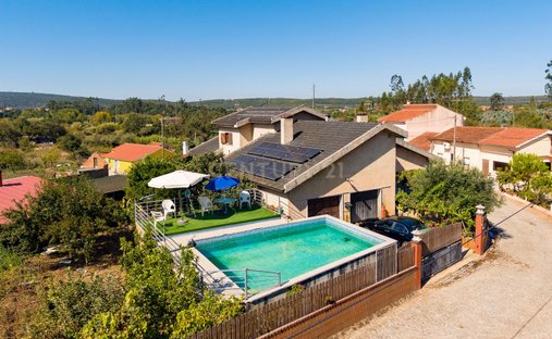 Villa in Aguda, Leiria District, Portugal 1