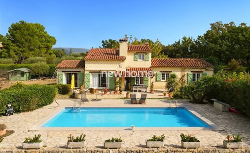 Maison à Montauroux, Provence-Alpes-Côte d'Azur, France 1
