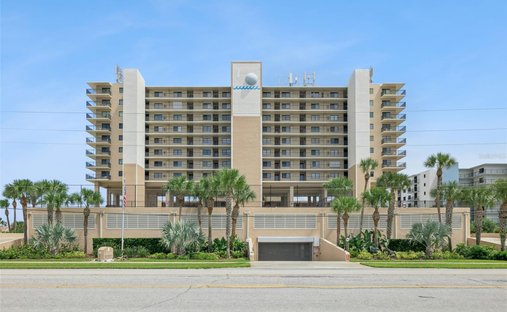 Condo in New Smyrna Beach, Florida, United States 1