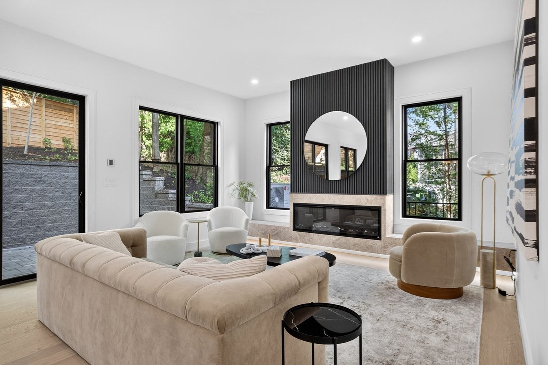 House in Newton, Massachusetts, United States 2 - 18978790