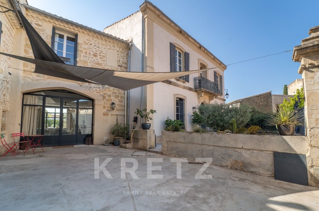 House in Casernes, Nimes, France 1 - 18971876