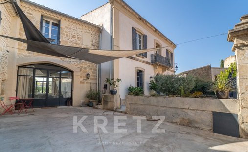 House in Casernes, Nimes, France 1