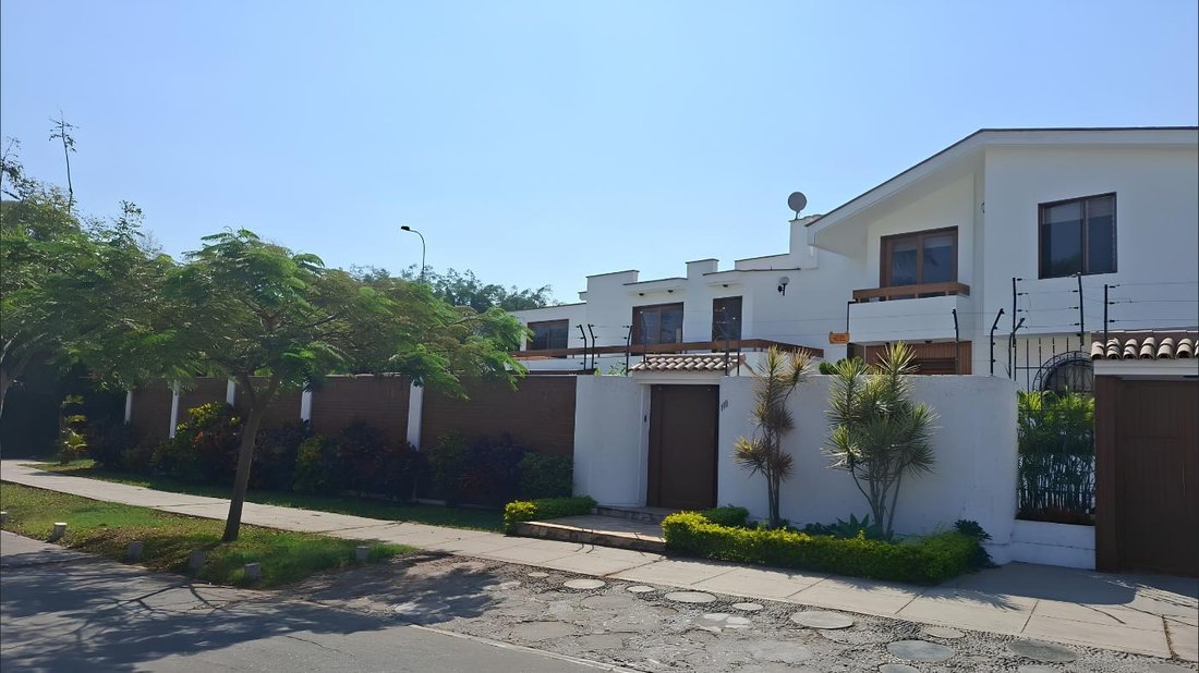 House in San Juan de Miraflores, Metropolitan Municipality of Lima, Peru 1 - 18981888
