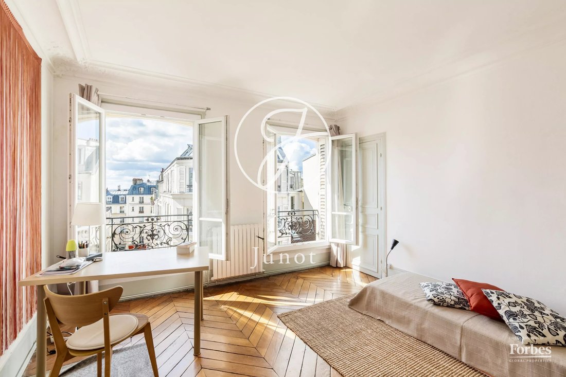 Apartment in Montmartre, Paris 18e Arrondissement, Paris 3 - 18966240