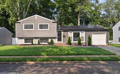 House in Hazlet, New Jersey, United States 1
