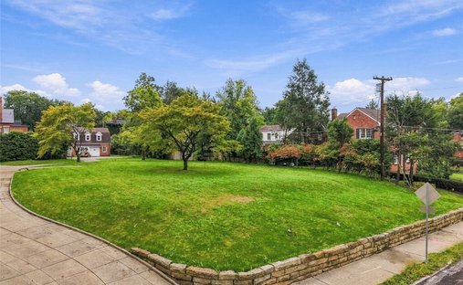 Farm Ranch in Pittsburgh, Pennsylvania, United States 1