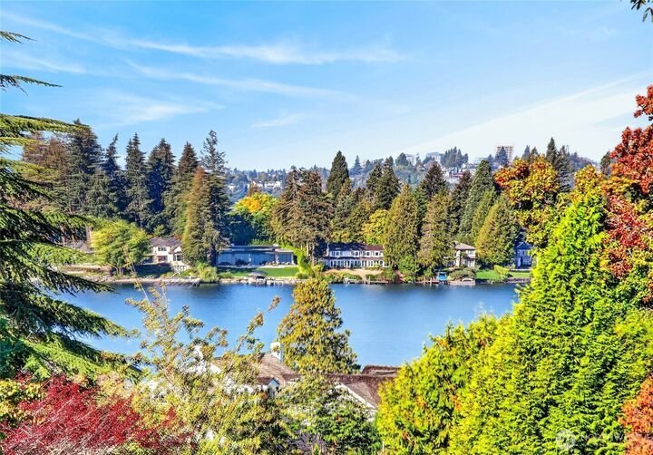 House in Bellevue, Washington, United States 2 - 18973265