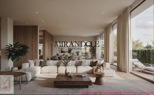 Apartment in Zone Ouest Urbaine, Saint-Tropez, France 1