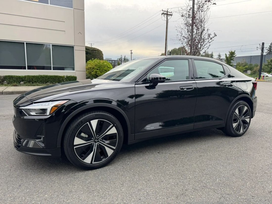 Coupe in Bellevue, WA, United States 5 - 18971692