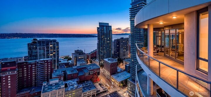 Condo in Seattle, Washington, United States 1 - 18973222