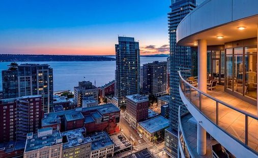 Condo in Seattle, Washington, United States 1