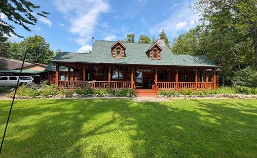 House in Alpena, Michigan, United States 1