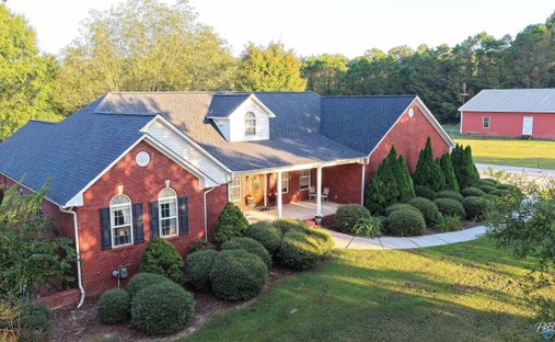 Farm Ranch in Blountsville, Alabama, United States 1