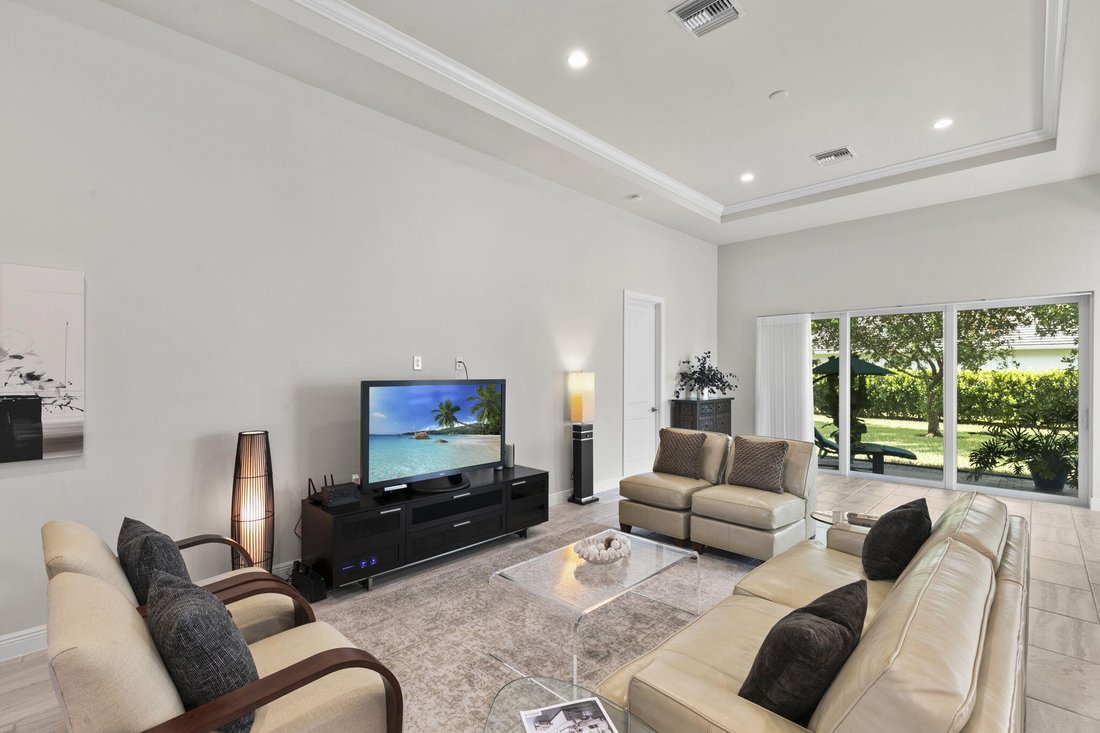 House in Naples, Florida, United States 4 - 18976066