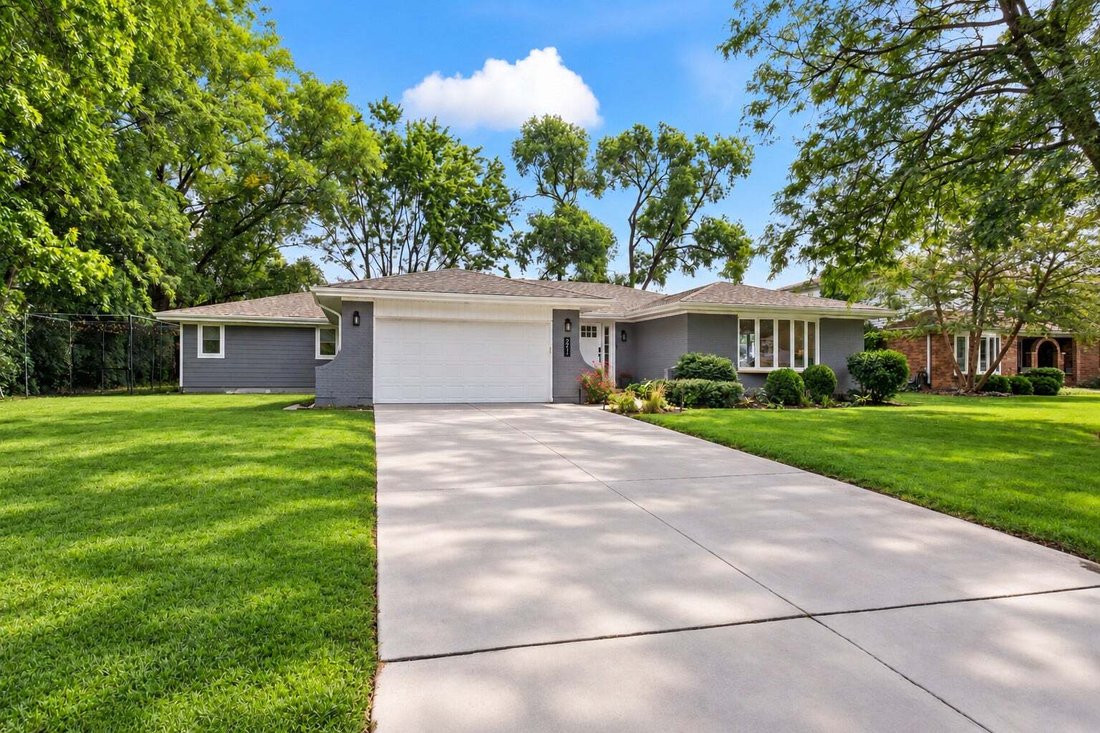 House in Arlington Heights, Illinois, United States 2 - 18970269