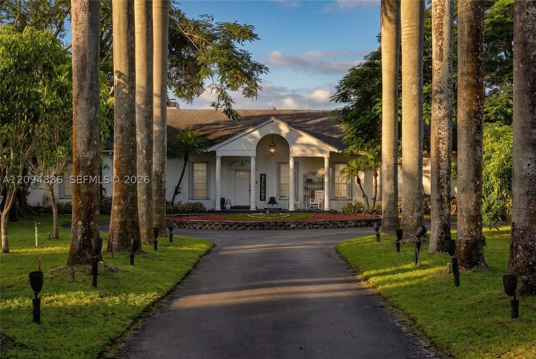 House in Homestead, Florida, United States 3 - 18973821
