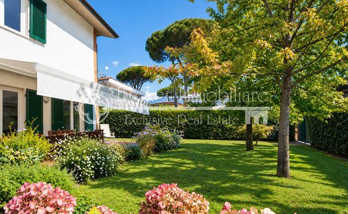 Villa in Centro, Forte dei Marmi, Tuscany 1
