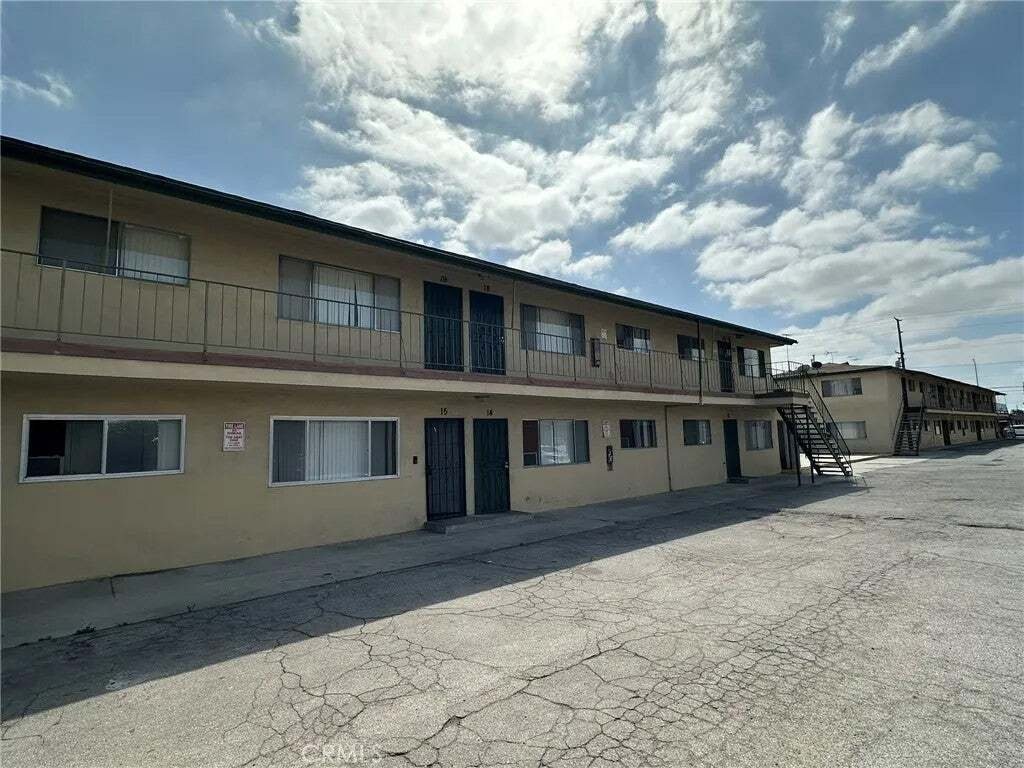 Bell, California, United States 5 - 18970604